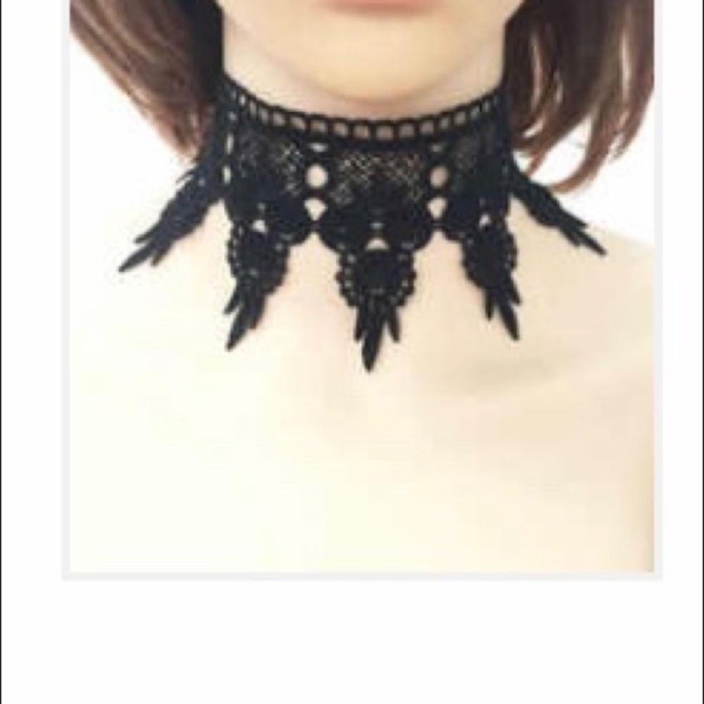 Cute lace choker